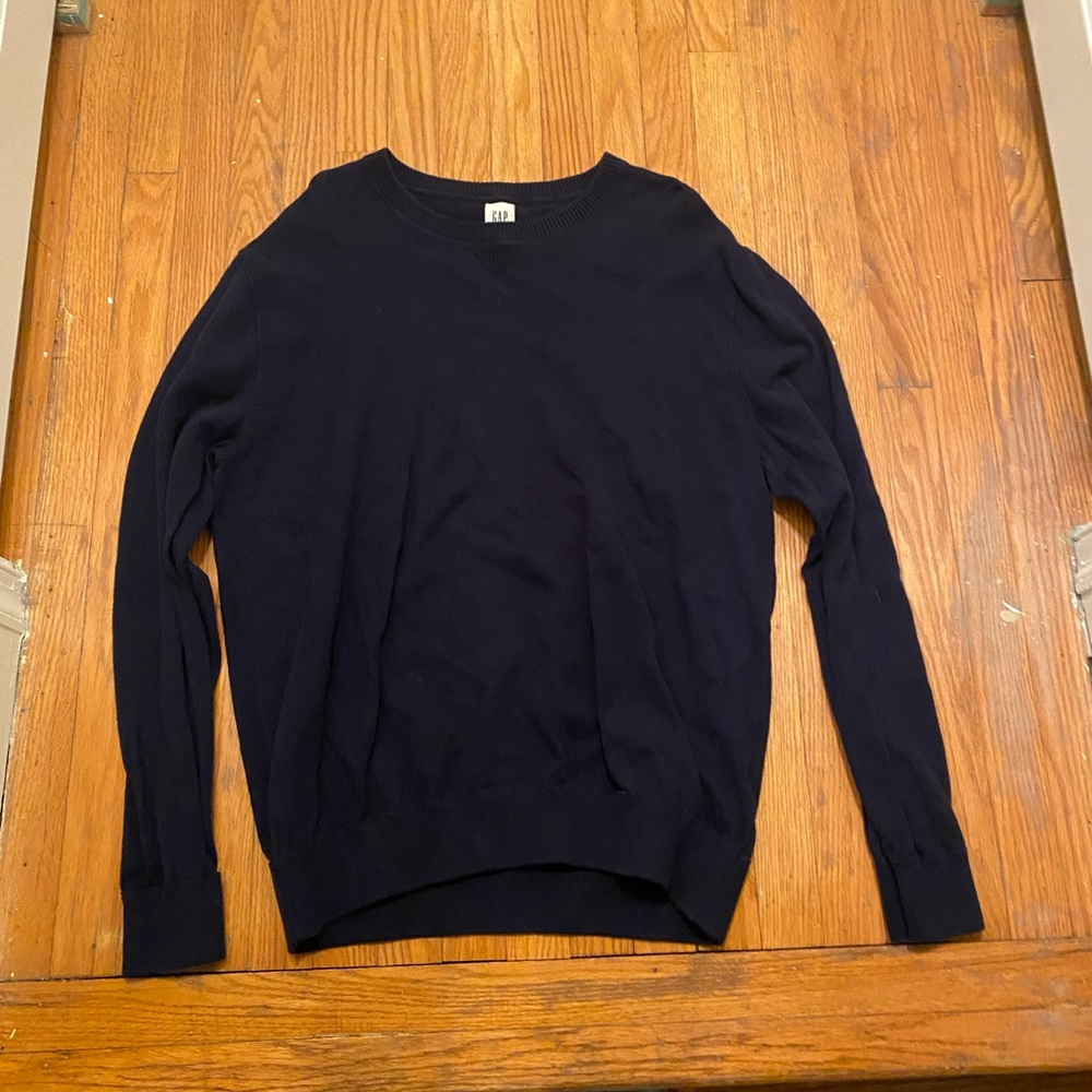 Gap sweater